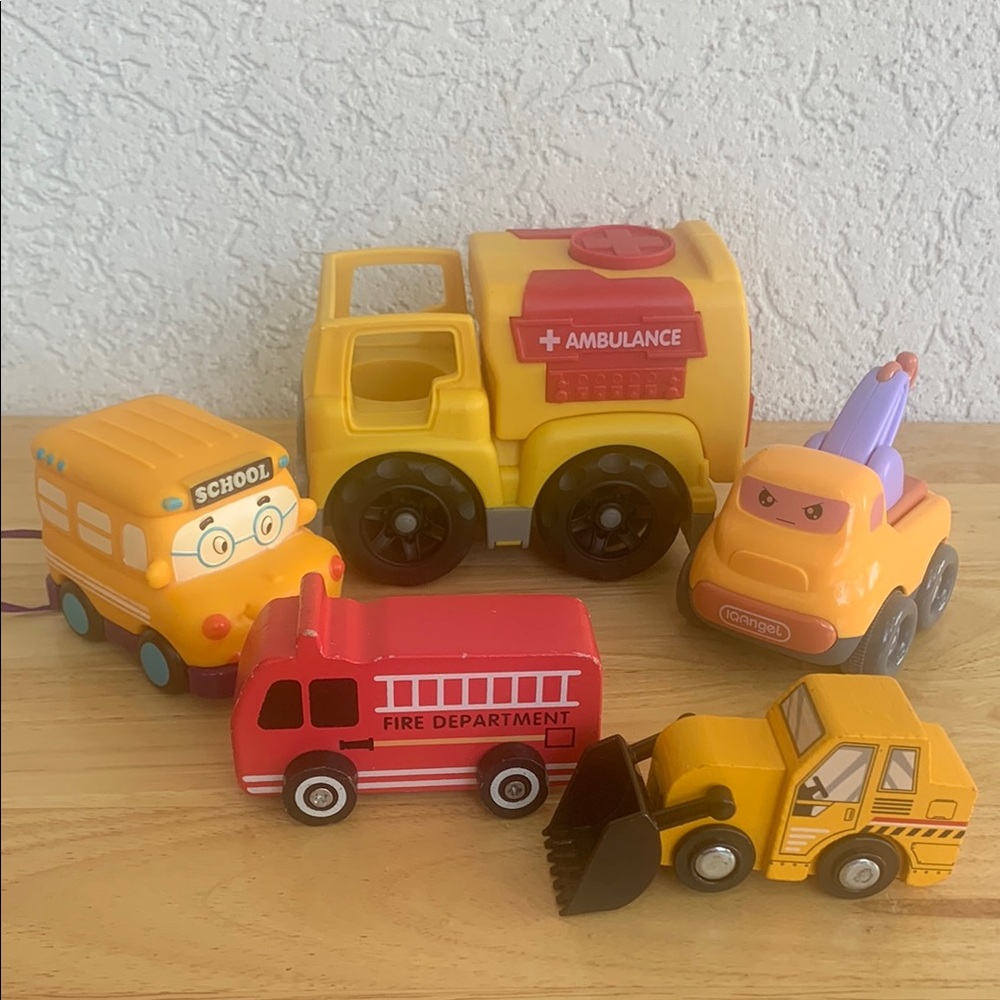 Community helper vehicle lot of 5. Plastic & wood.  For preschool age.